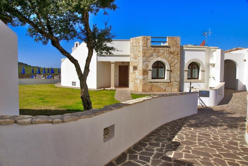 Vista Blu Resort Альгеро Экстерьер фото
